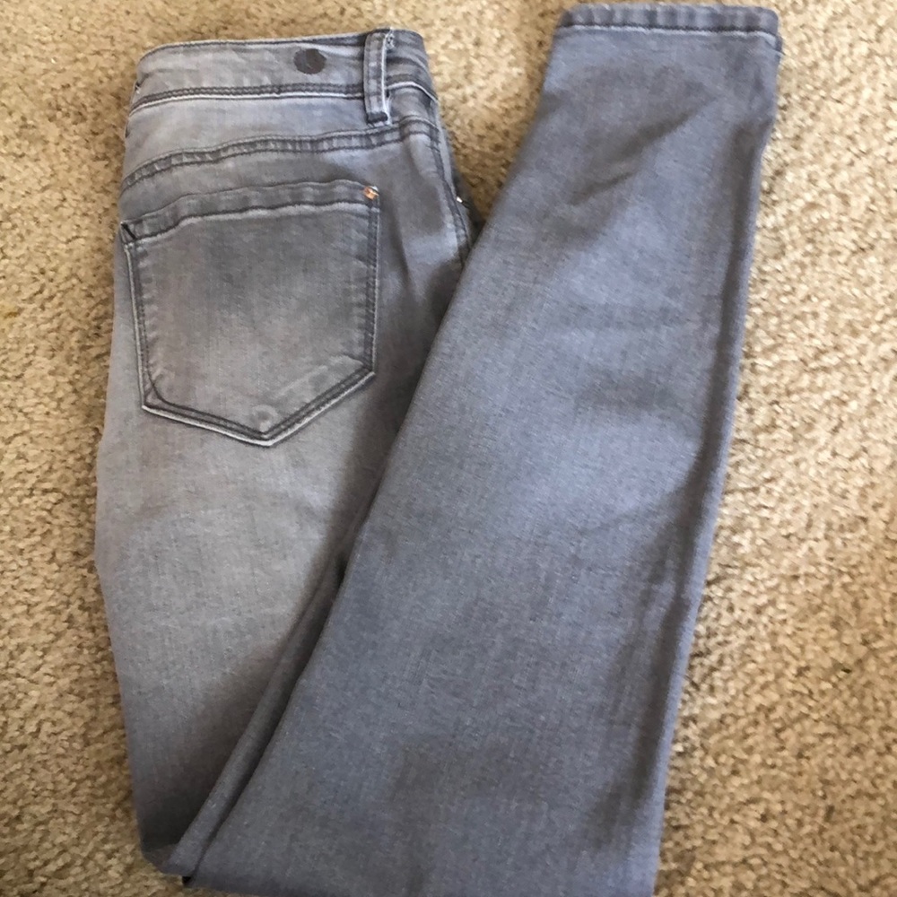 classing grey jeans